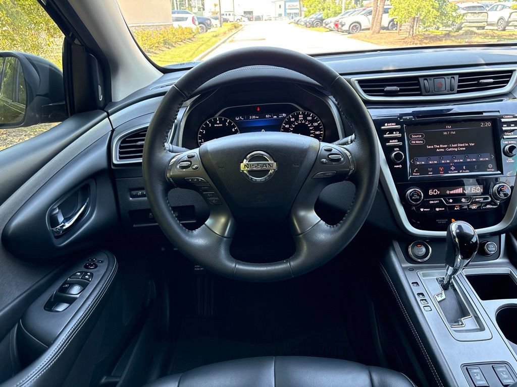 Used 2022 Nissan Murano SV w/ SV Midnight Edition Package FWD image 32