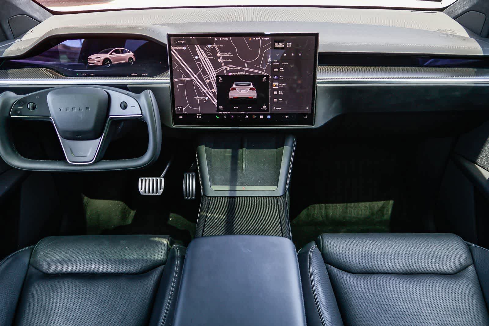 Used 2022 Tesla Model X Plaid image 12