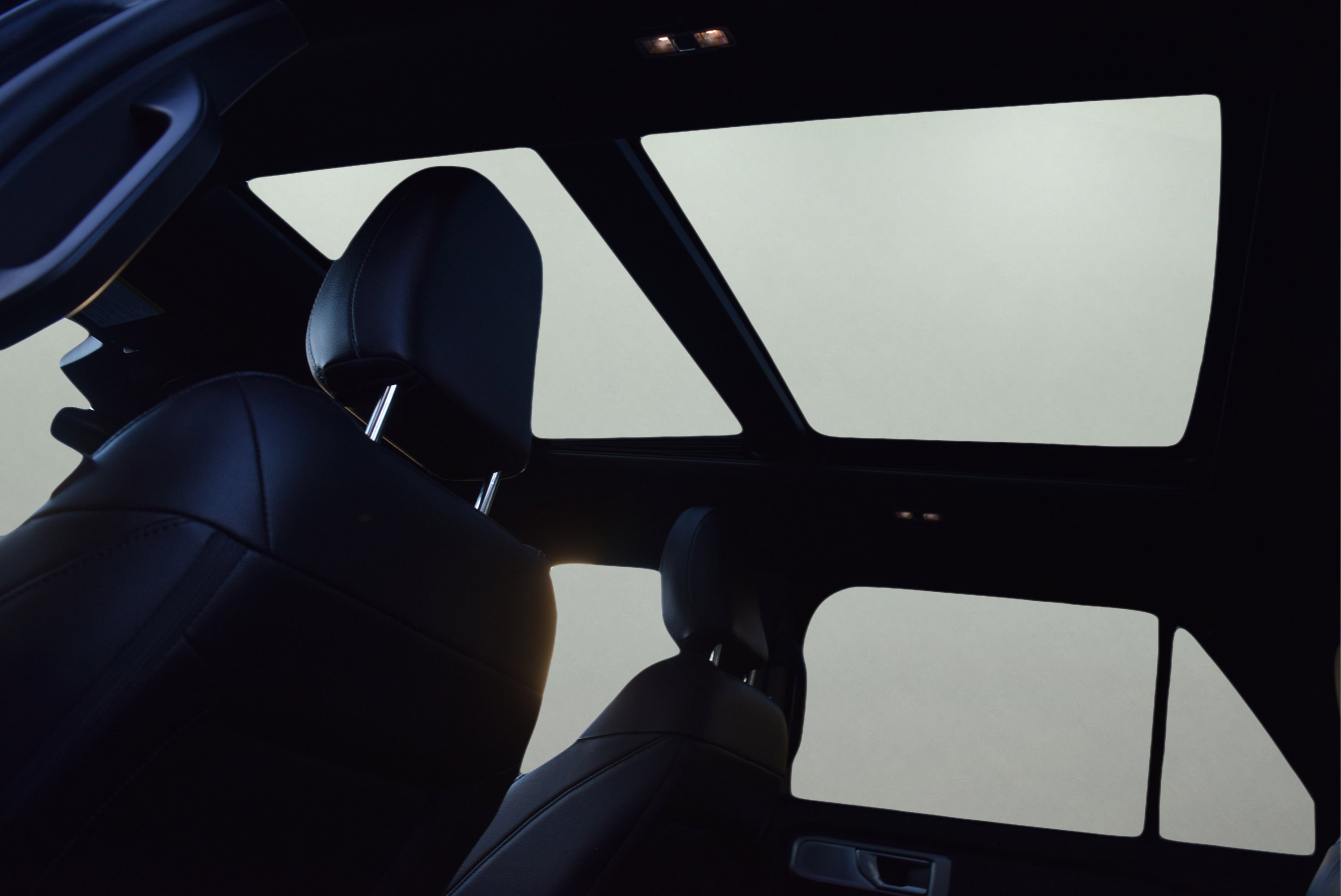 Certified 2021 Ford Explorer ST w/ Equipment Group 401A image 9