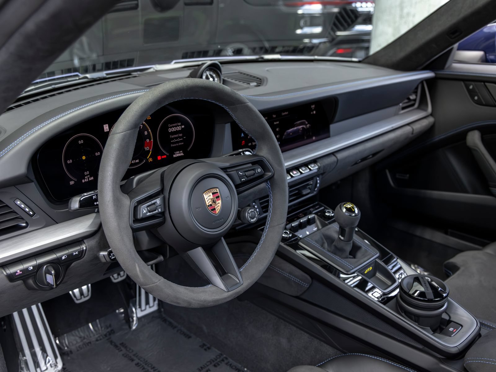 Certified 2026 Porsche 911 GT3 RWD image 4