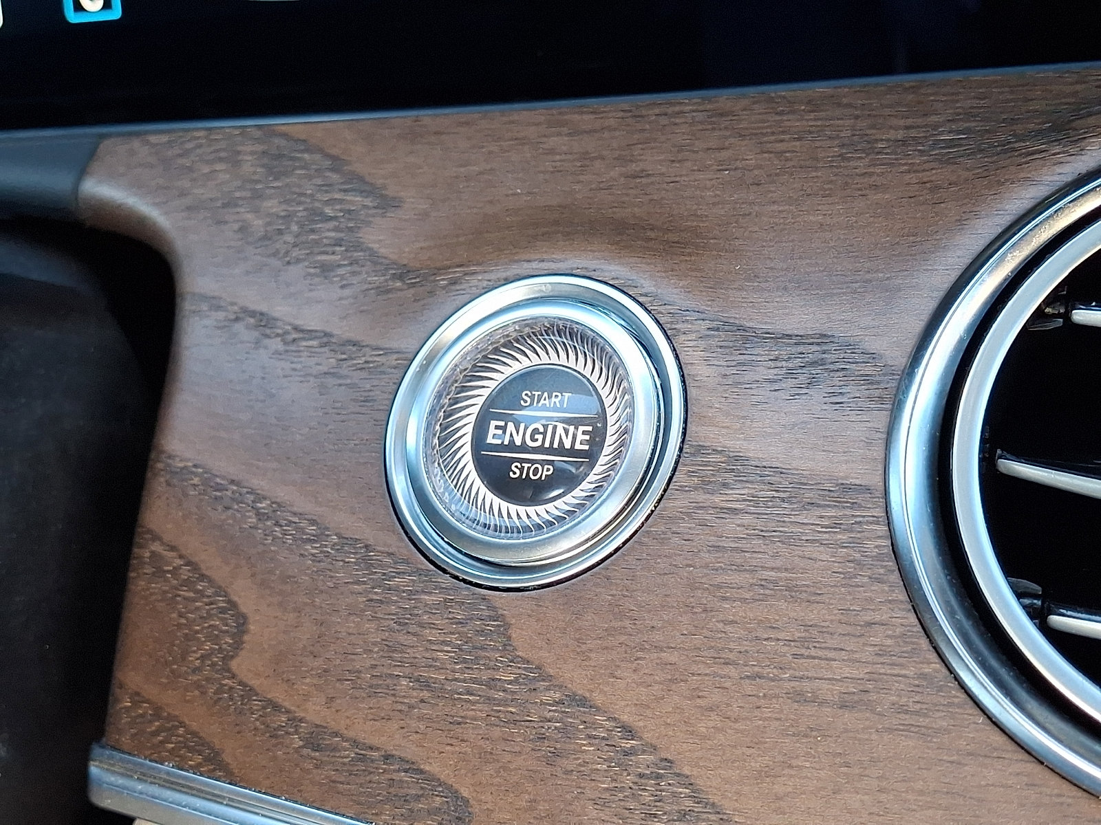 Certified 2023 Mercedes-Benz E 350 4MATIC Sedan image 26