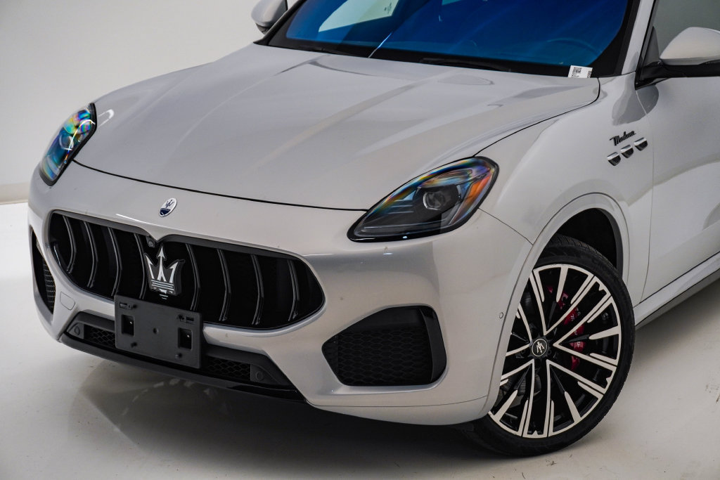Certified 2023 Maserati Grecale Modena AWD/4WD image 4