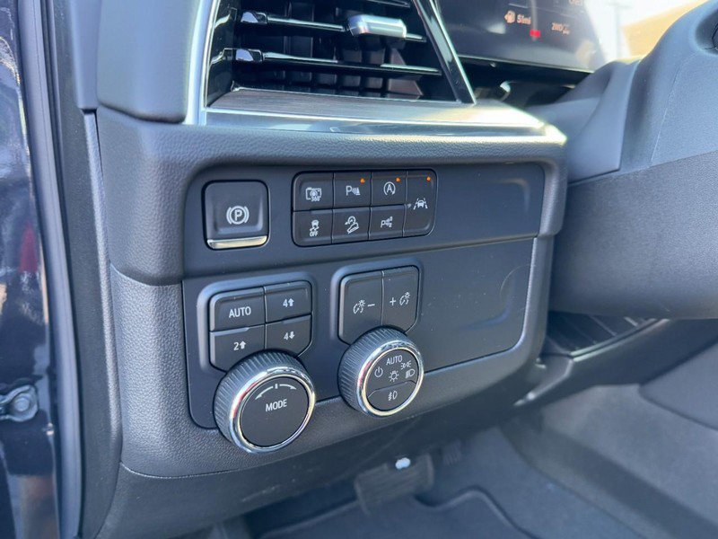 New 2026 Chevrolet Suburban Z71 w/ Comfort Package image 11