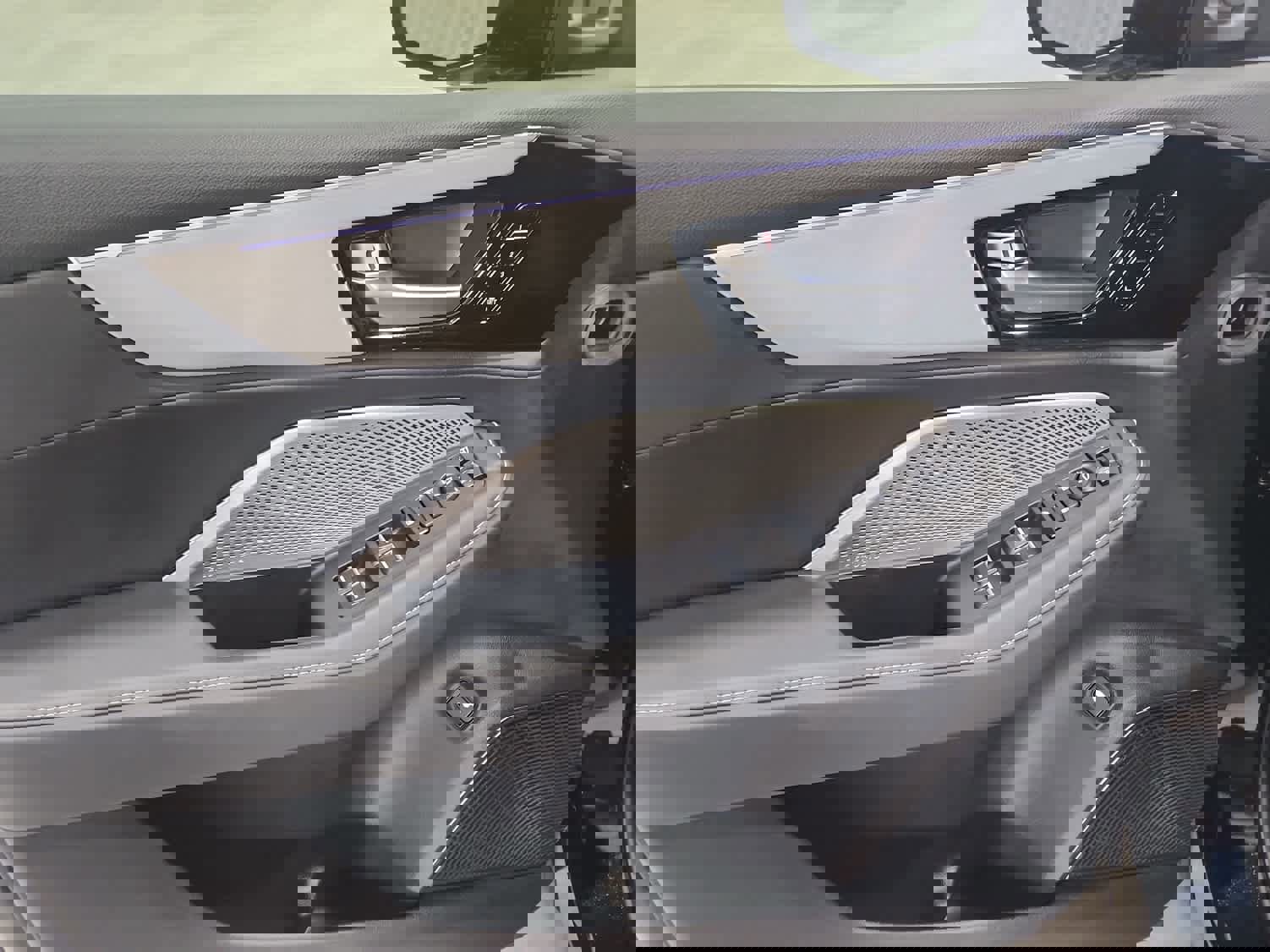 Used 2024 Acura MDX FWD w/ Technology Package image 18