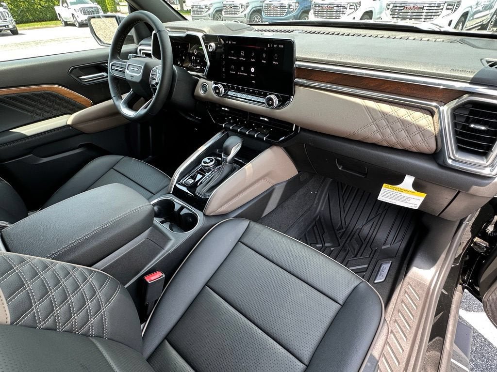 New 2026 GMC Canyon Denali w/ LPO, Denali Black Edition AWD/4WD image 14