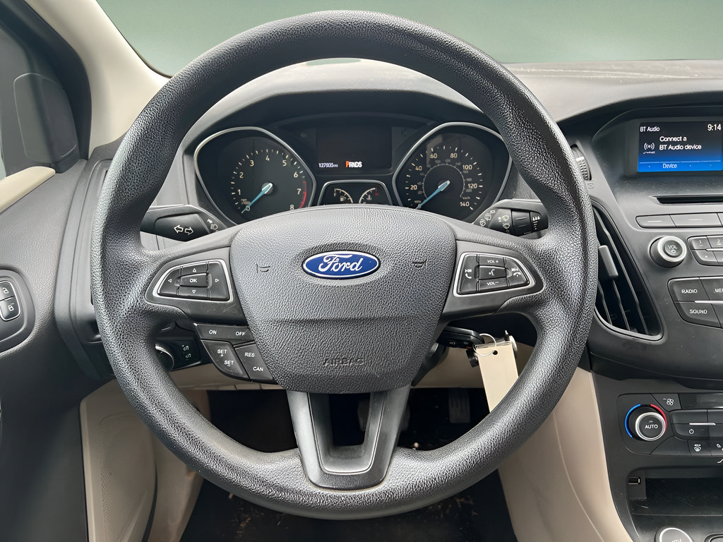 Used 2016 Ford Focus SE FWD image 18