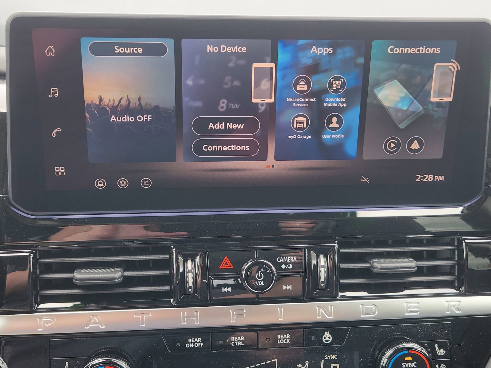 New 2026 Nissan Pathfinder Platinum FWD image 16