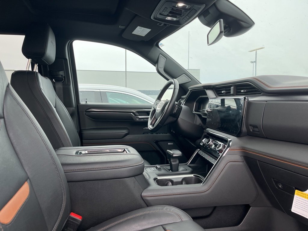 Used 2022 GMC Sierra 1500 AT4 w/ AT4 Premium Package image 5