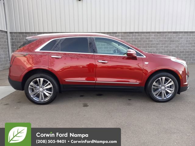 Used 2024 Cadillac XT5 Premium Luxury image 2