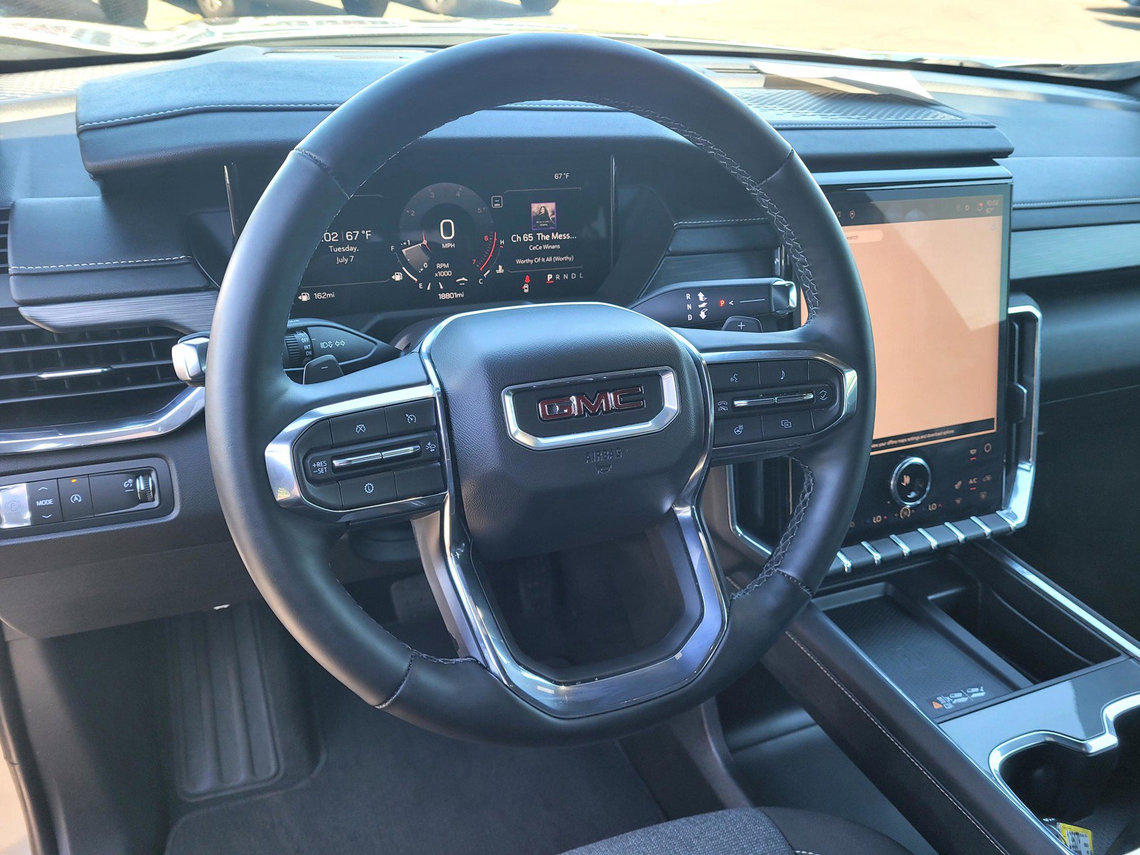 Used 2025 GMC Acadia Elevation FWD image 9