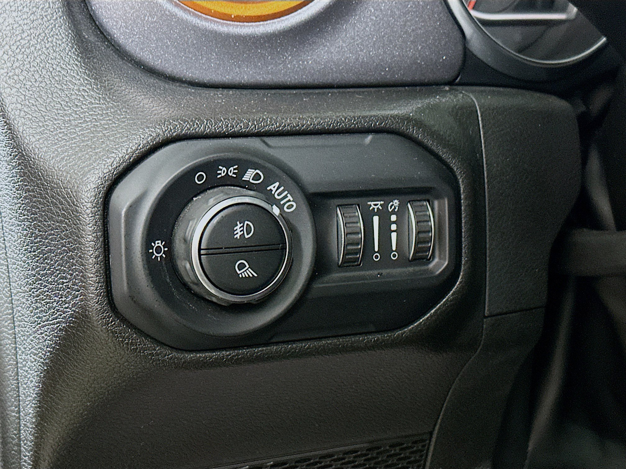 Used 2022 Jeep Gladiator Mojave w/ LED Lighting Group AWD/4WD image 12