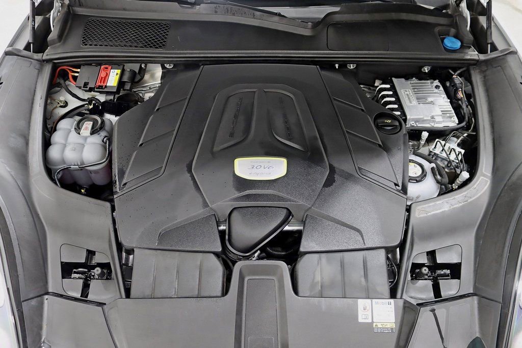 Used 2023 Porsche Cayenne image 44