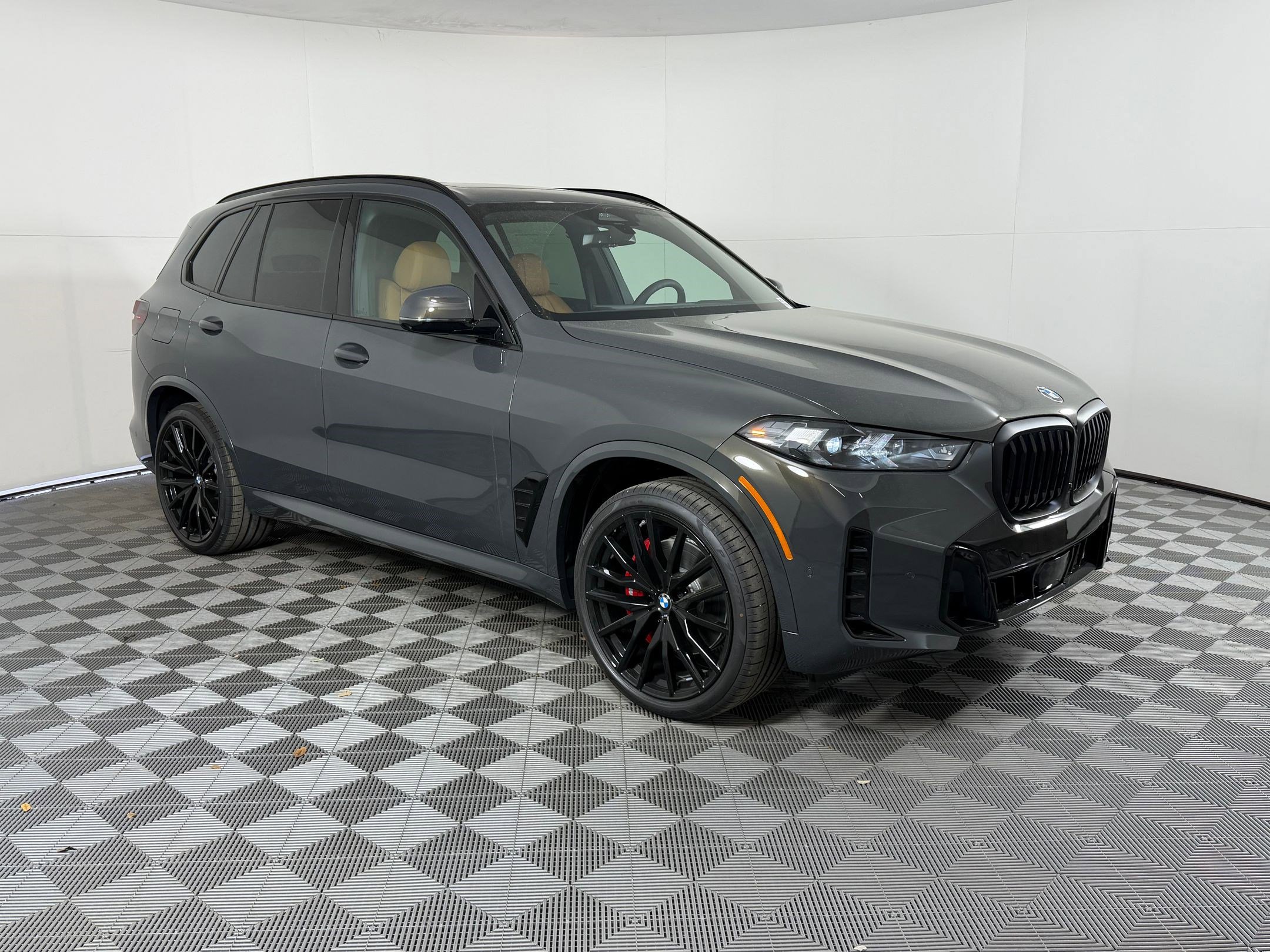 New 2026 BMW X5 sDrive40i w/ M Sport Package image 7