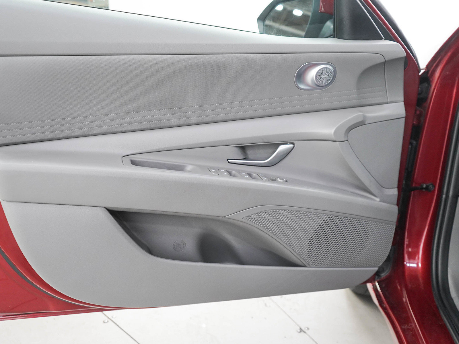 Used 2023 Hyundai Elantra SEL FWD image 17