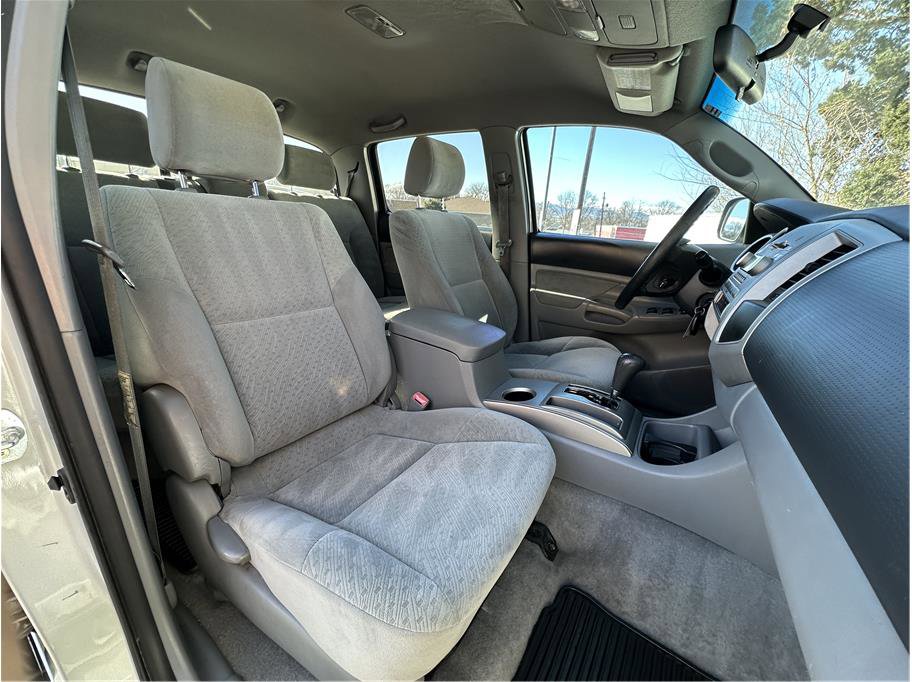 Used 2006 Toyota Tacoma PreRunner image 4