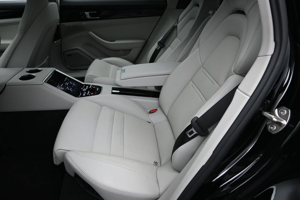 Certified 2023 Porsche Panamera 4S Executive AWD/4WD image 21