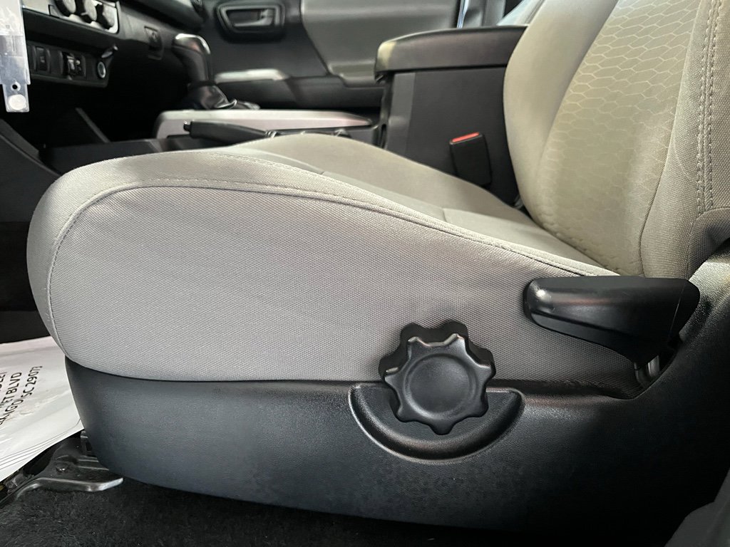 Used 2019 Toyota Tacoma SR5 image 12