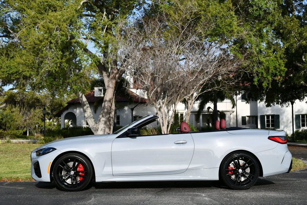 Used 2023 BMW M440i Convertible w/ Premium Package image 29