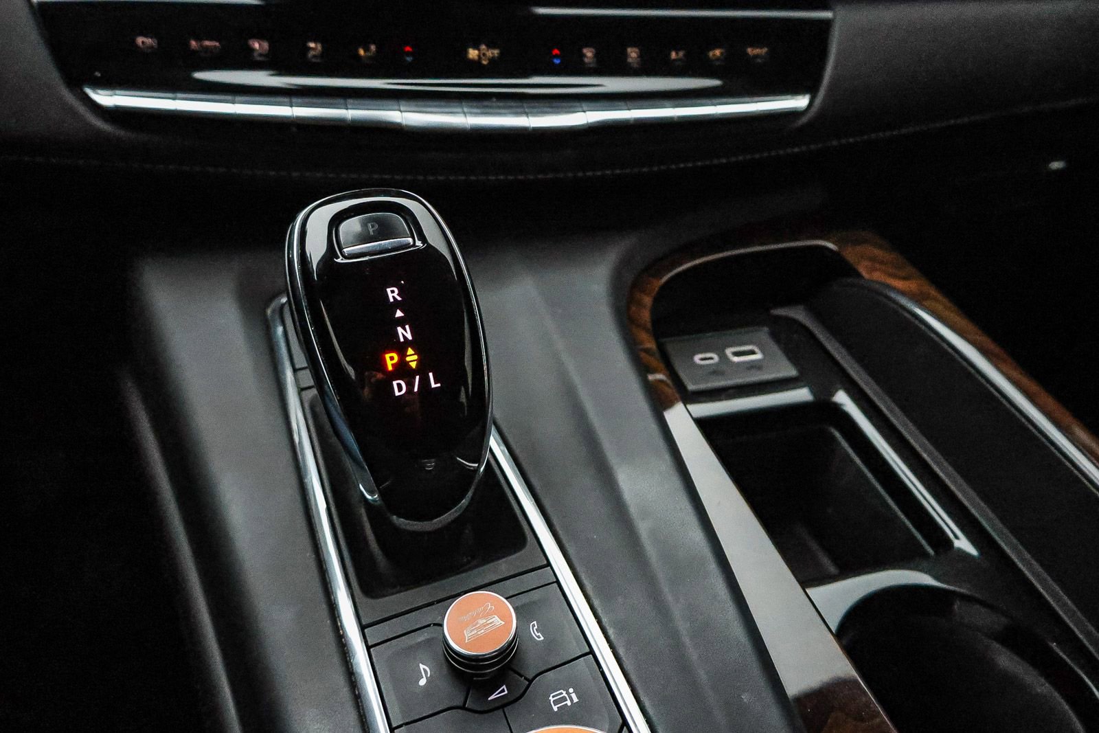 Used 2023 Cadillac Escalade Sport Platinum w/ LPO, ONYX Package image 36