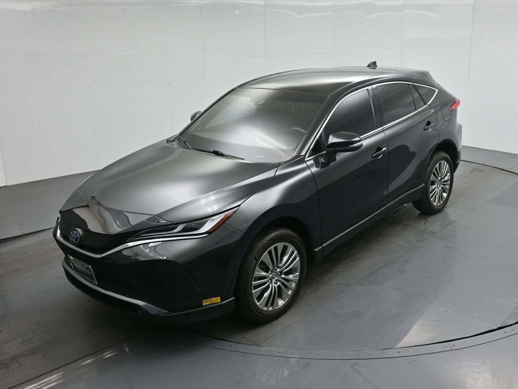 Used 2024 Toyota Venza Limited image 39