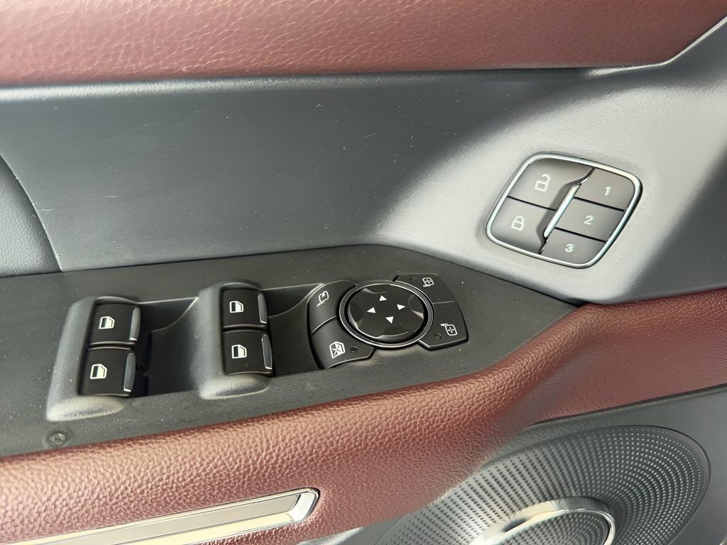 Used 2024 Ford Expedition Max Limited image 13