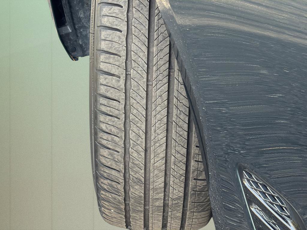 Used 2023 Genesis G70 3.3T w/ Sport Prestige Package image 11