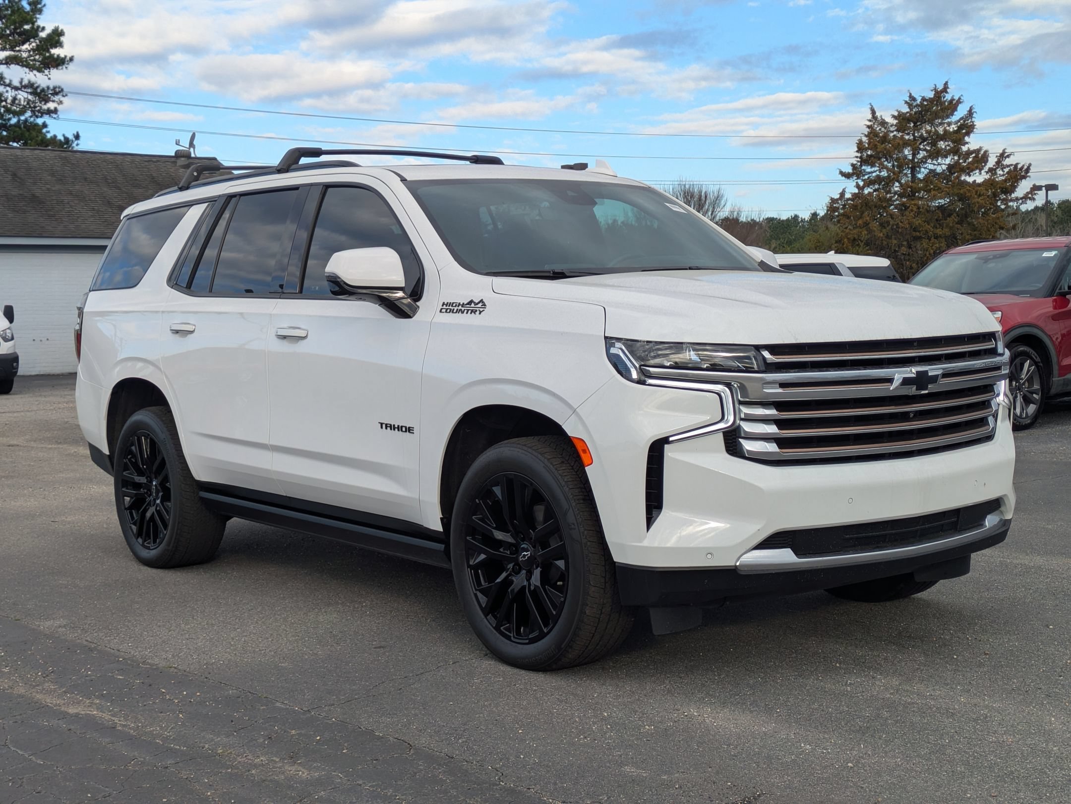 Used 2023 Chevrolet Tahoe High Country w/ Premium Package AWD/4WD image 2