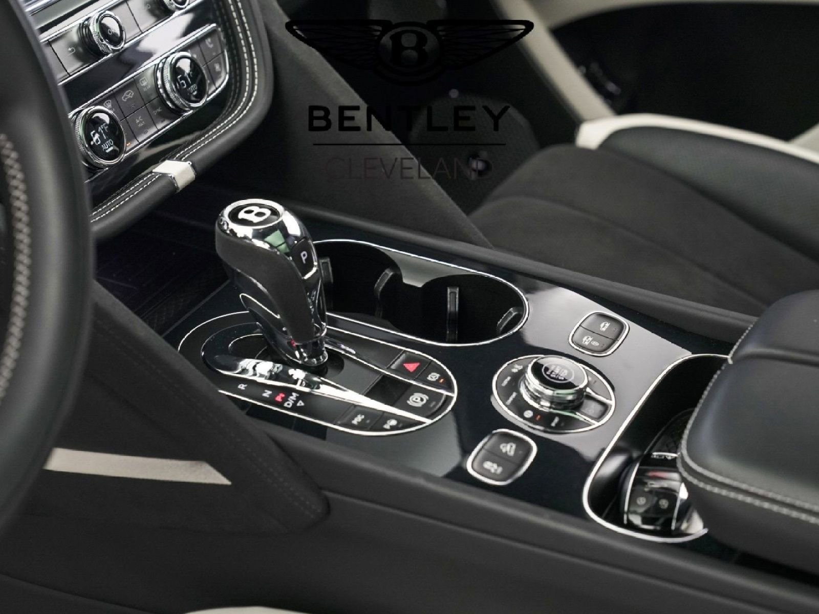 Used 2023 Bentley Bentayga Speed AWD/4WD image 17