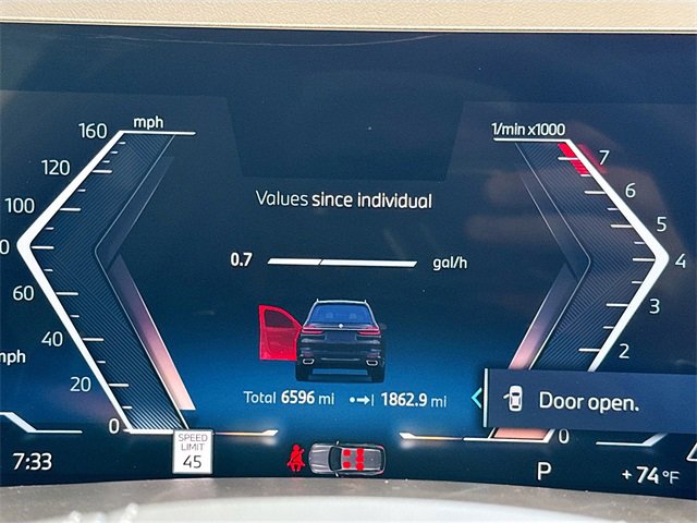 Used 2025 BMW X7 xDrive40i w/ Climate Comfort Package image 11