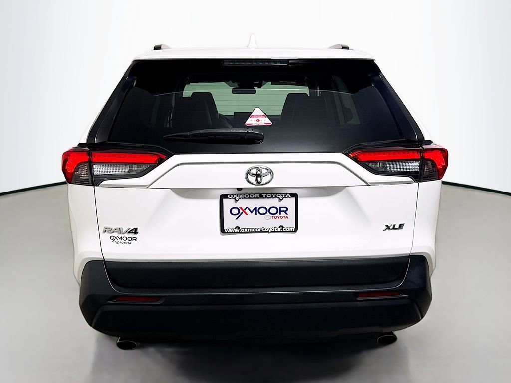 Certified 2020 Toyota RAV4 XLE Premium image 6