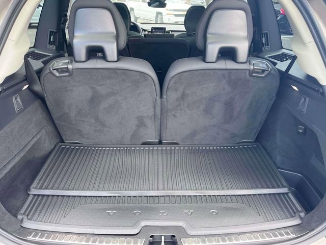 Used 2026 Volvo XC90 B6 Plus w/ Protection Package AWD/4WD image 14