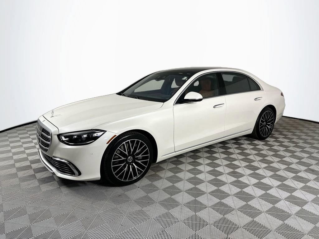 Used 2021 Mercedes-Benz S 580 4MATIC Sedan image 3