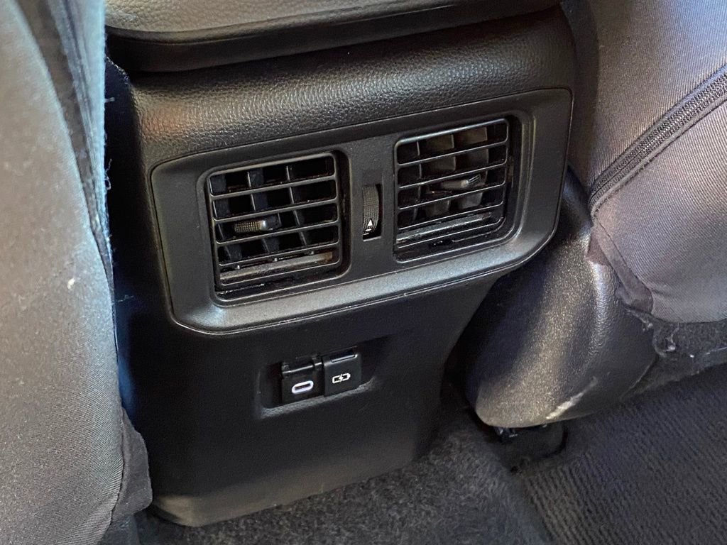 Used 2024 Toyota RAV4 XLE FWD image 26