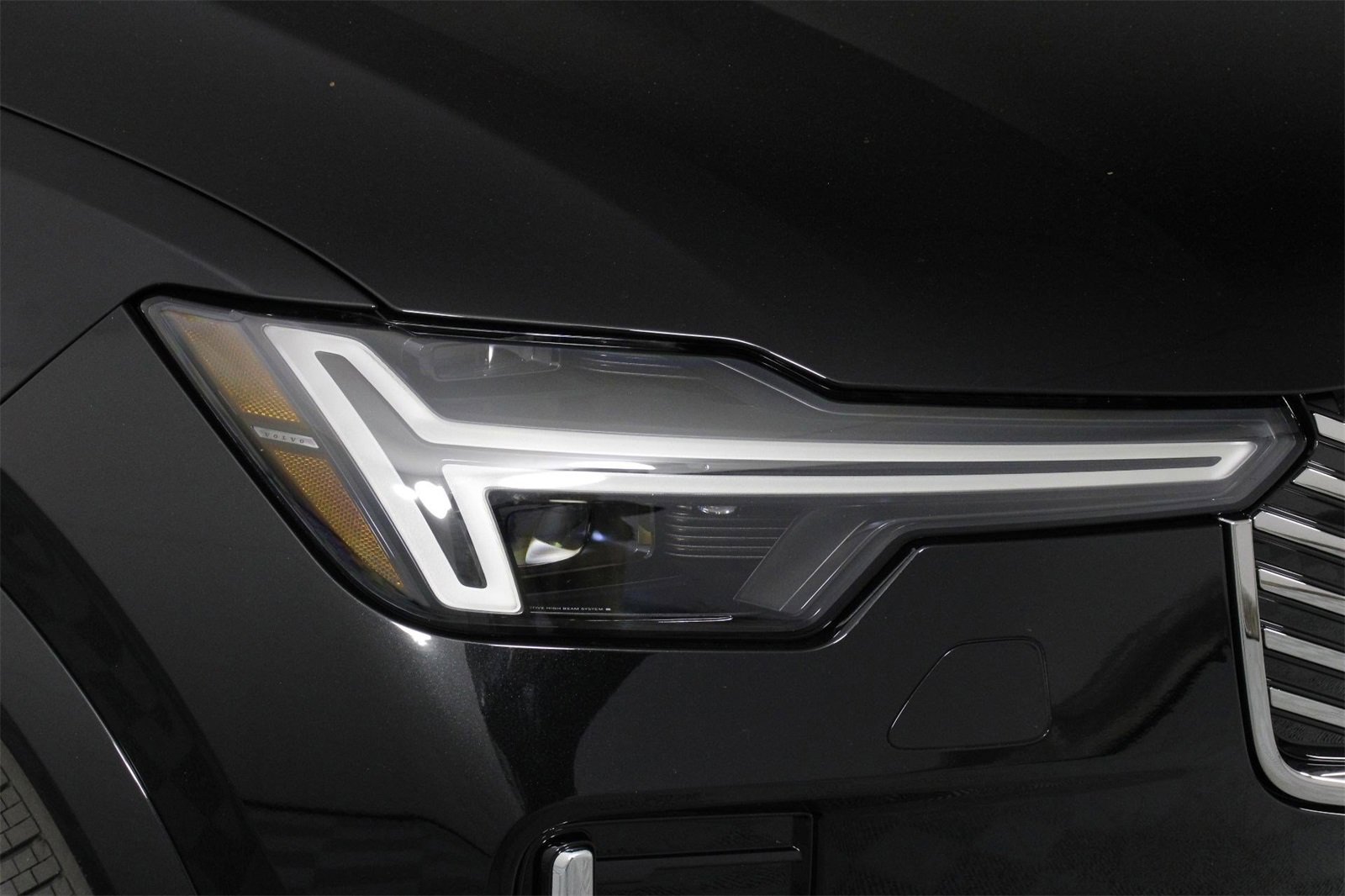 New 2026 Volvo XC90 T8 Plus image 14