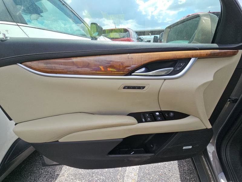Used 2018 Cadillac XTS Luxury w/ Driver Awareness Package FWD image 7
