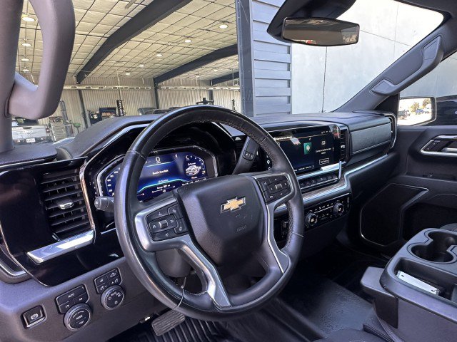 Used 2025 Chevrolet Silverado 1500 LT w/ Safety Package AWD/4WD image 23