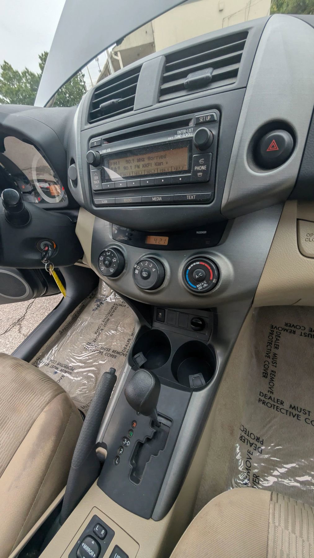 Used 2012 Toyota RAV4 FWD image 17