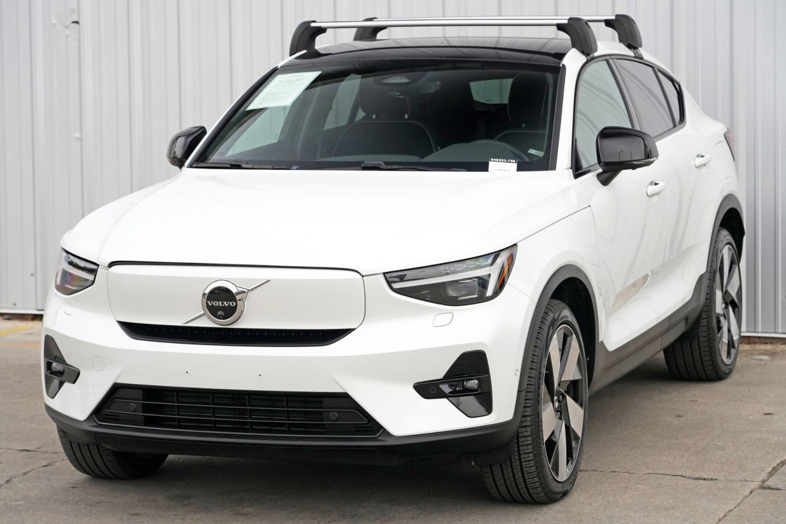 Used 2023 Volvo C40 P8 Recharge Ultimate w/ Protection Package Premier image 45