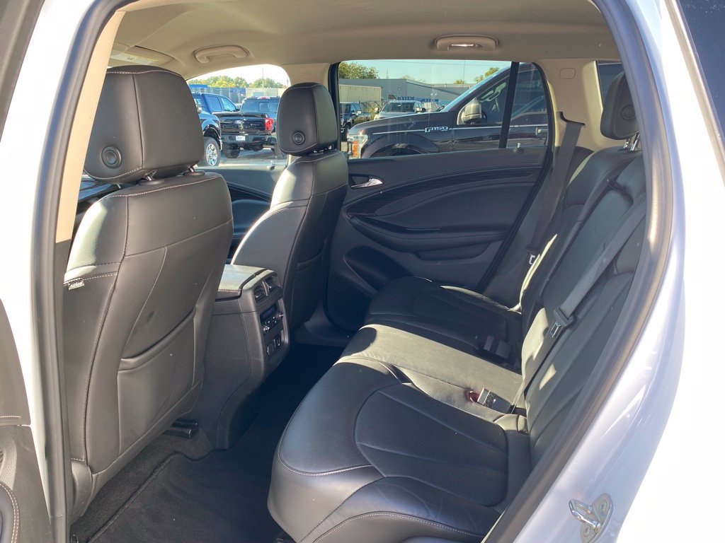 Used 2018 Buick Envision Essence FWD image 28