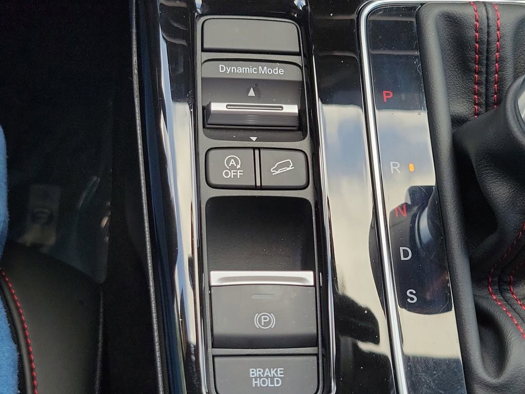 Certified 2025 Acura ADX A-Spec image 32