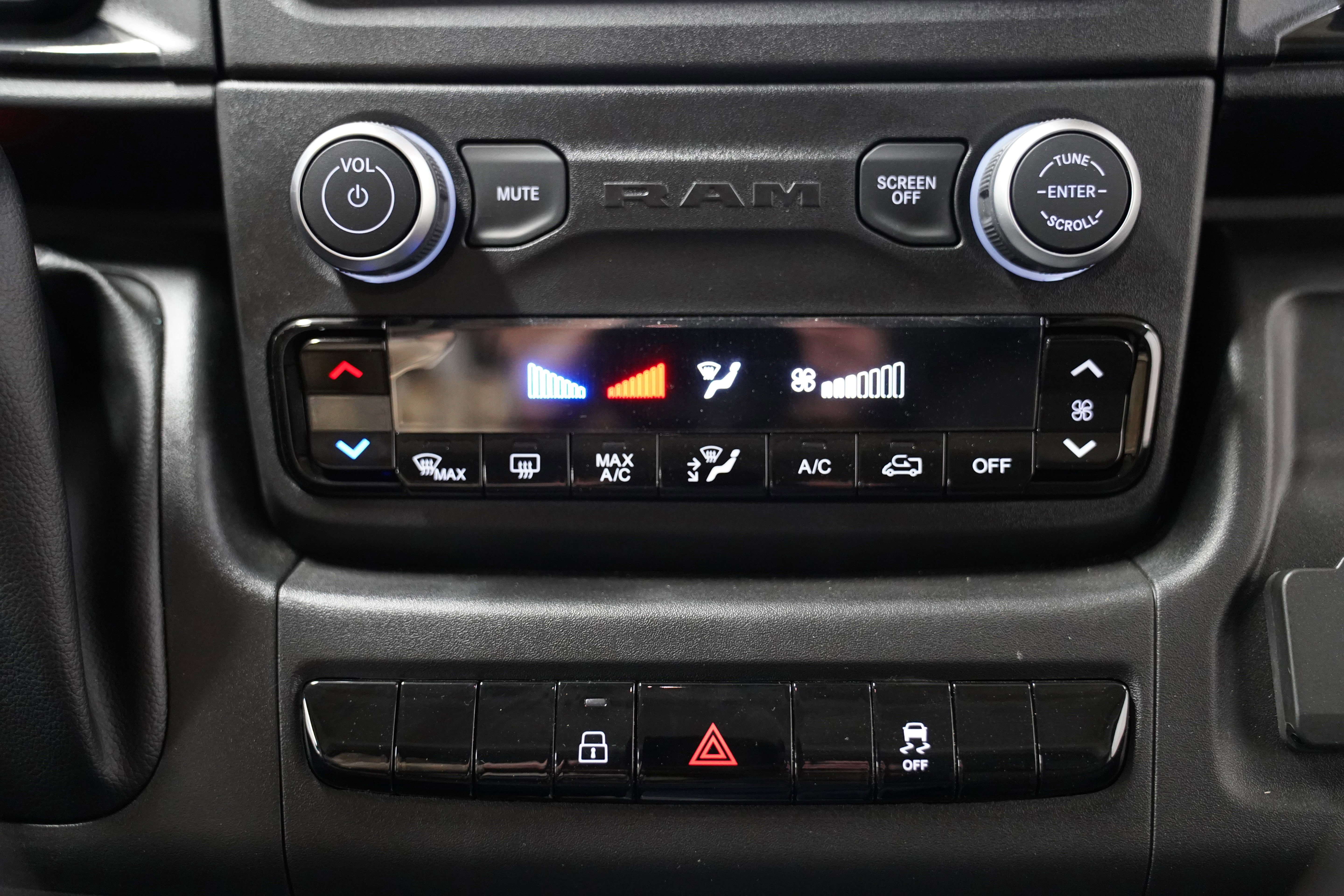 New 2026 RAM ProMaster 2500 w/ Convenience Group FWD image 27
