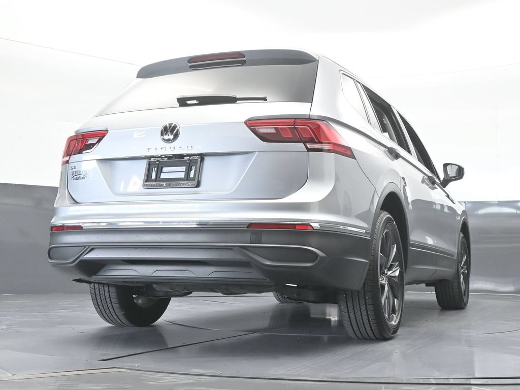 Used 2024 Volkswagen Tiguan SE FWD image 61