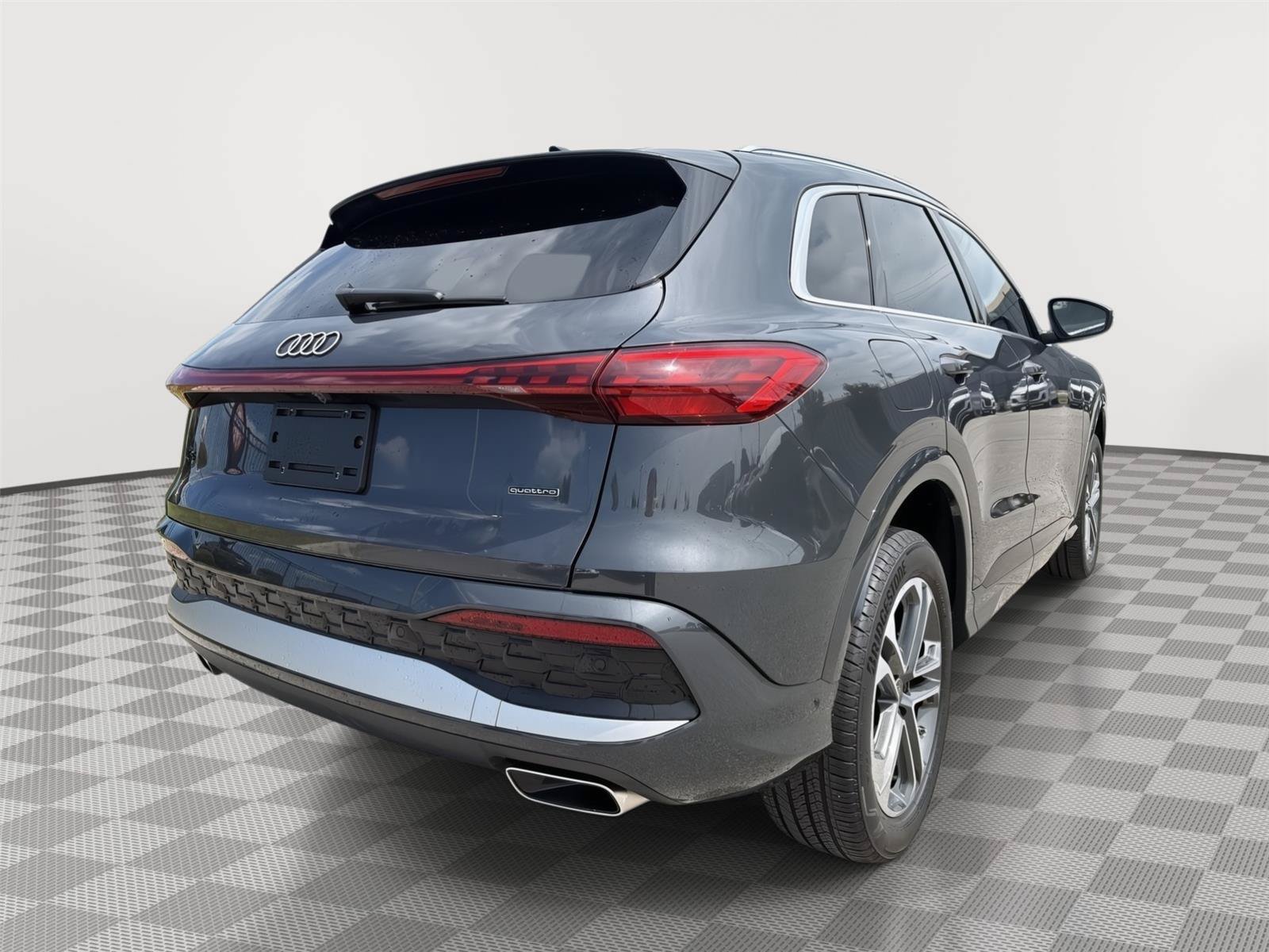 Used 2025 Audi Q5 Premium w/ Convenience Package AWD/4WD image 5