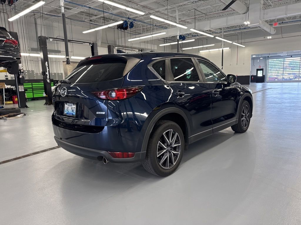 Used 2018 MAZDA CX-5 Touring w/ Preferred Equipment Package AWD/4WD image 3