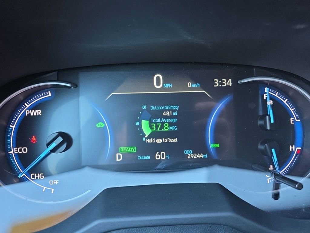 Used 2025 Toyota RAV4 XLE image 28