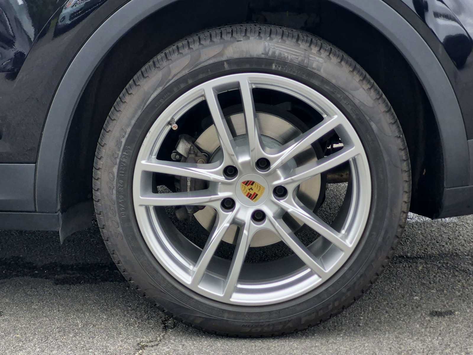 Used 2019 Porsche Cayenne AWD/4WD image 14
