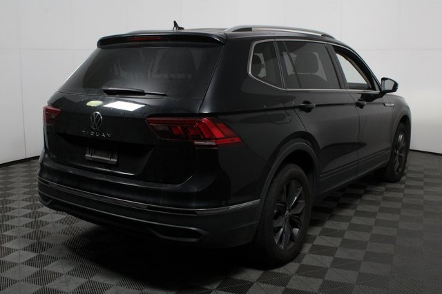 Used 2023 Volkswagen Tiguan SE image 7