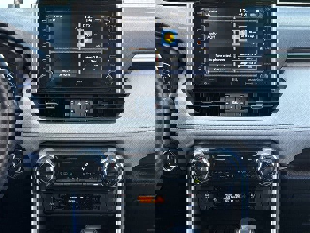 Used 2020 Toyota RAV4 Limited image 18