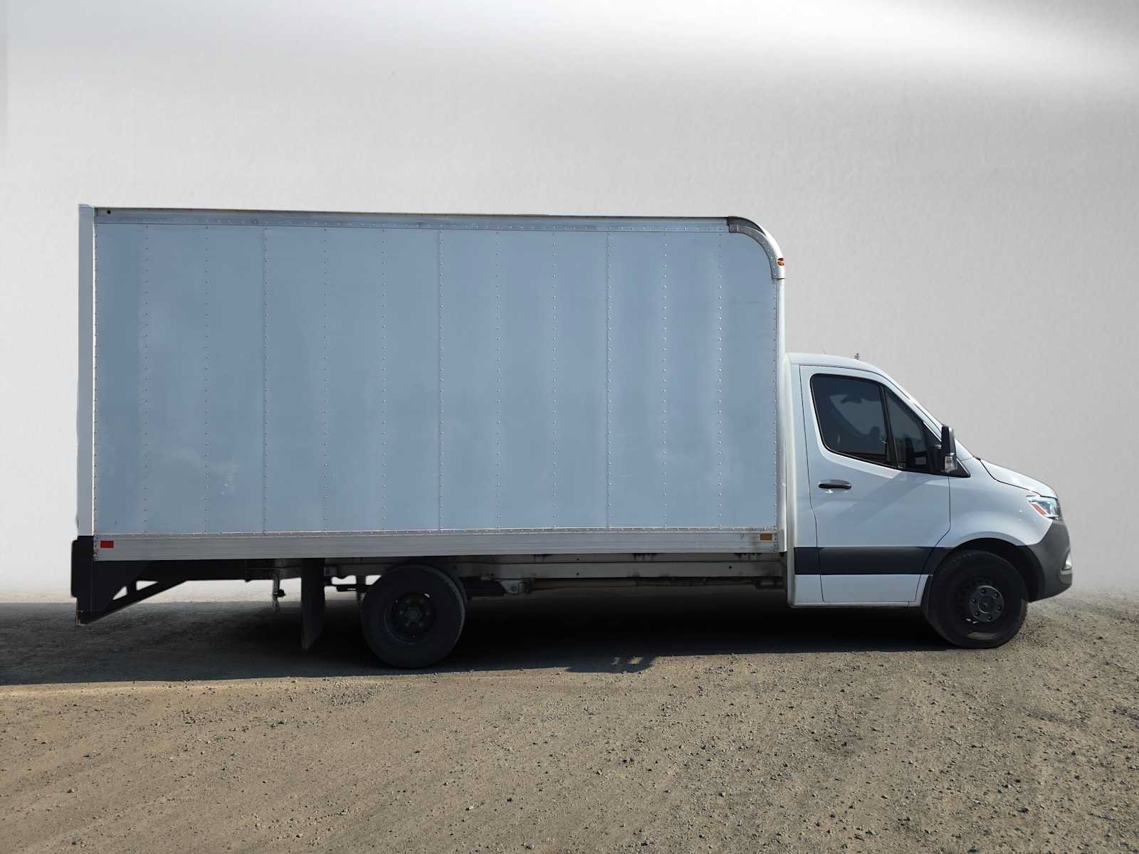 Used 2023 Mercedes-Benz Sprinter 3500 image 2