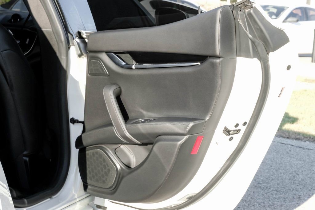 Used 2023 Maserati Ghibli Modena image 42